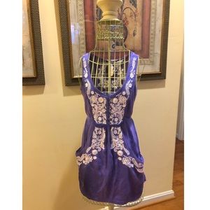 🌸 Embroidered Purple Tunic